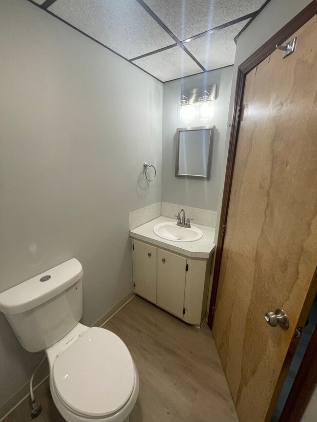 Photo - 10 Thompson St Unit B