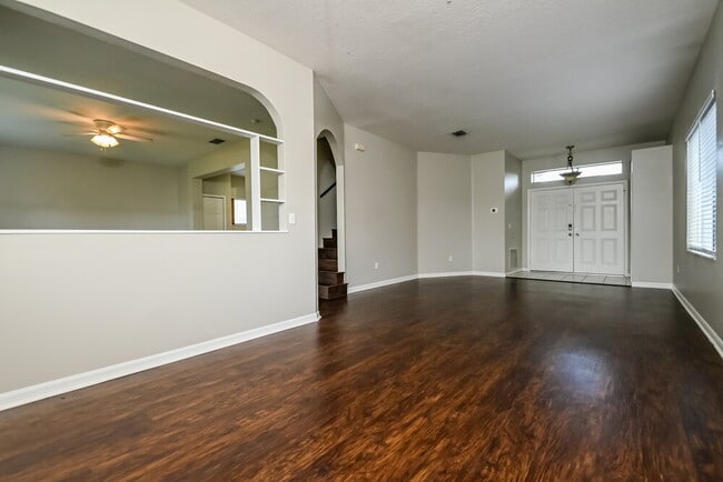10907 Hoffner Edge Dr