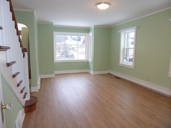3BD/1.5BA, Downtown Juneau in the flats, N... - 3BD/1.5BA, Downtown Juneau in the flats, N... House