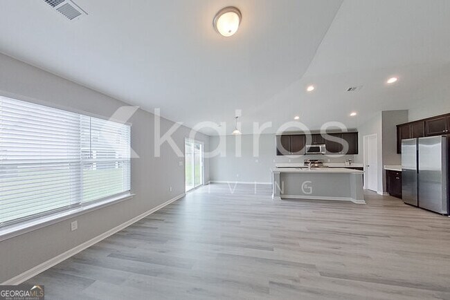 14 Duluth Dr
