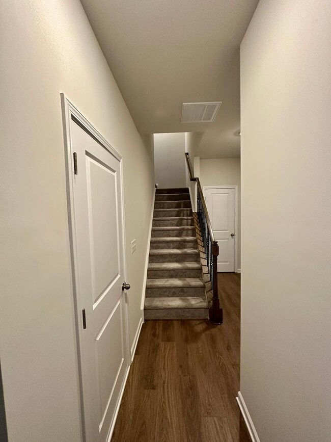 Photo - Elegant Townhome located in Ballantyne!