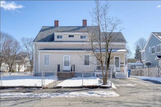 Photo - 133 Waban St Townhome