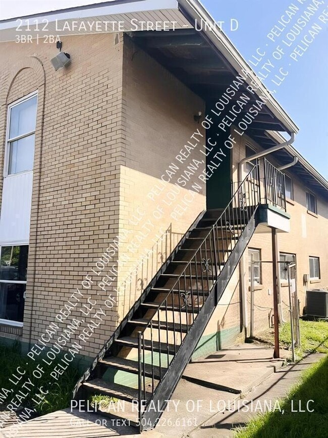 Building Photo - 2112 Lafayette St Unit D