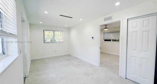 Building Photo - 8440 SW 107th St Unit GH