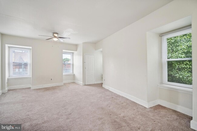 Photo - 4373 Cresson St
