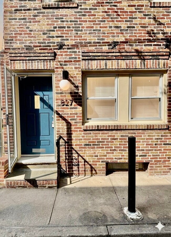 Photo - 827 League St