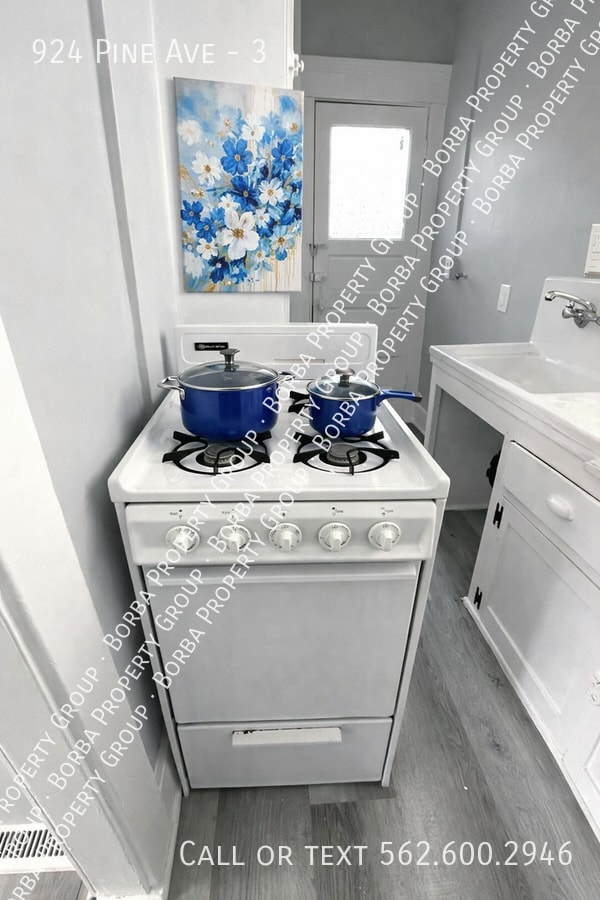 Photo - 924 Pine Ave Unit 3