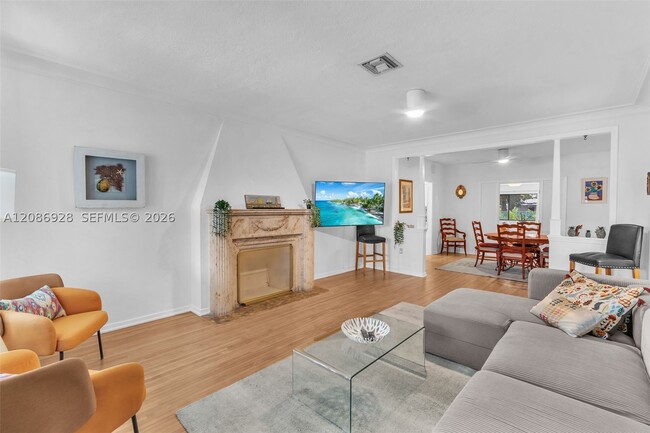 801 SW 24th Rd