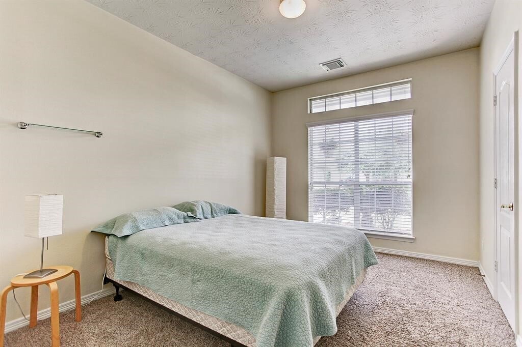 Photo - 9211 Hidden Lake E Dr