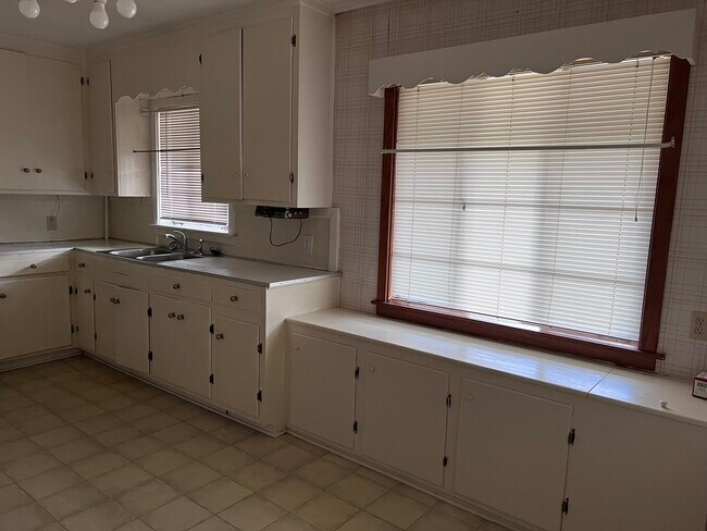 Photo - 3504 33rd St