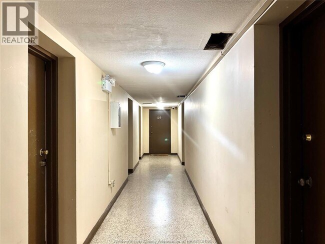 Photo - 2035 University Ave W Unit 406