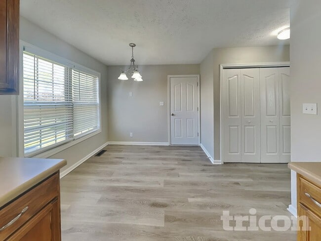 Photo - 629 Wolfchase Dr