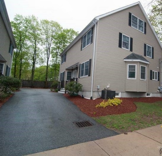 La casa adosada - 104 Howard Street, #1