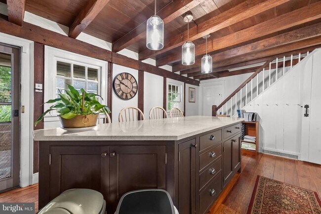 Photo - 111 S State St