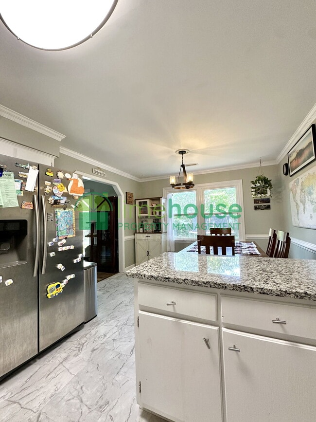 Photo - 3533 Bernies Ct N
