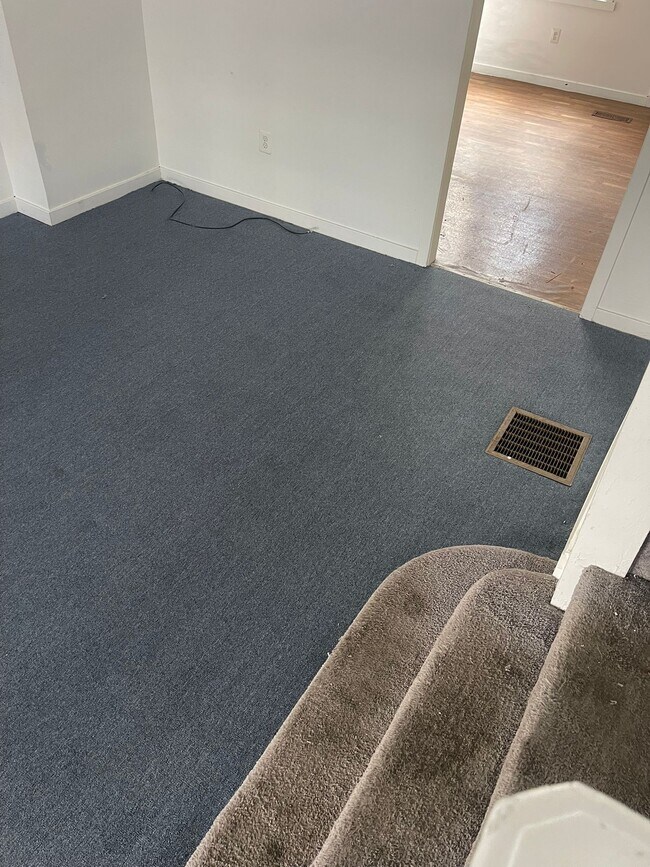 Photo - 5638 Litchfield St