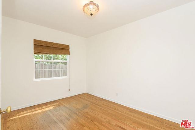 Building Photo - 11425 Burnham St Rental