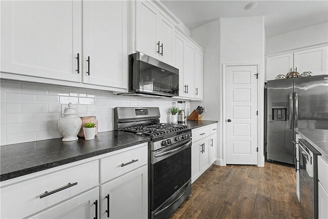 Photo - 2040 Periwinkle Pl