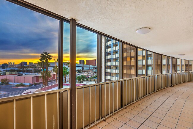 Photo - Country Club Towers