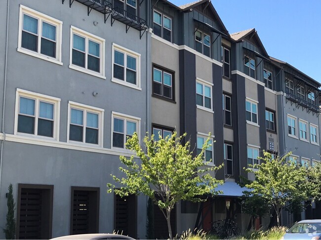 Building Photo - Gala Flat at The Cannery in Davis for May ... Rental
