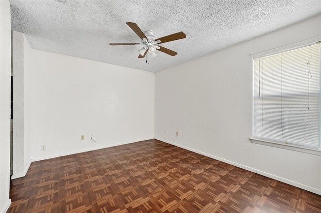 Photo - 7214 Salt Springs Dr Unidad A