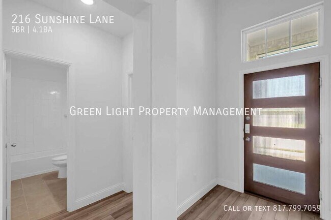 Photo - 216 Sunshine Ln