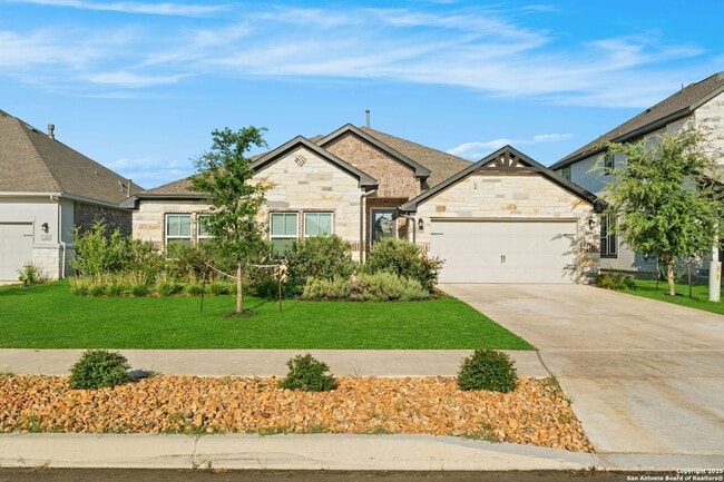 Building Photo - 143 Maravillas