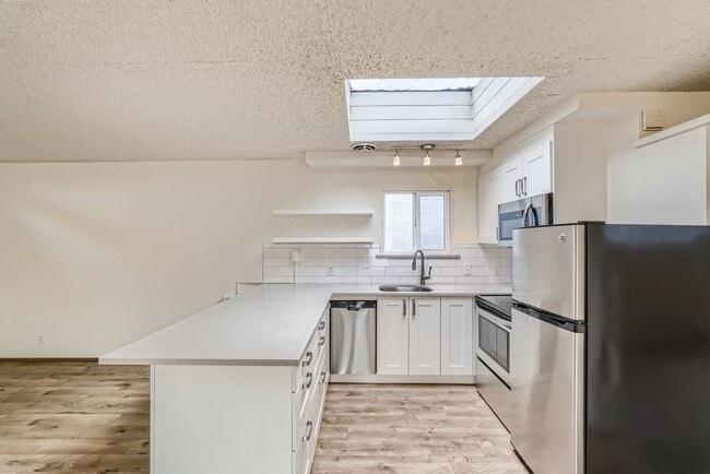 Photo - Amazing Open-Concept 1 Bedroom with Skylight in the Heart of Madison Park! Unit 2