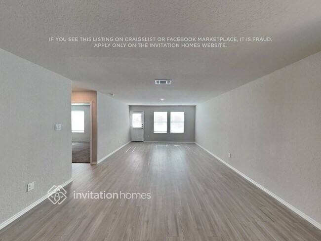 Photo - 144 Hollywood Dr