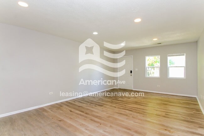 Photo - 3050 S State Ave