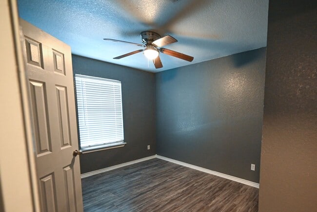 Photo - Decatur 3 bedroom 2 bath Duplex Available