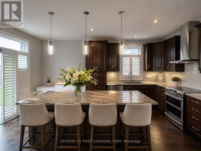 Photo - 2120 Gough Ave