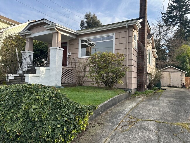 Photo - Maple Leaf 3 bedroom