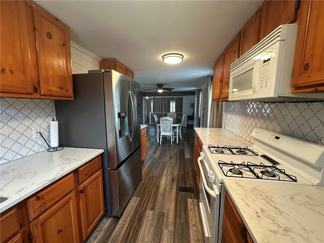 Photo - 810 S Sandpiper St