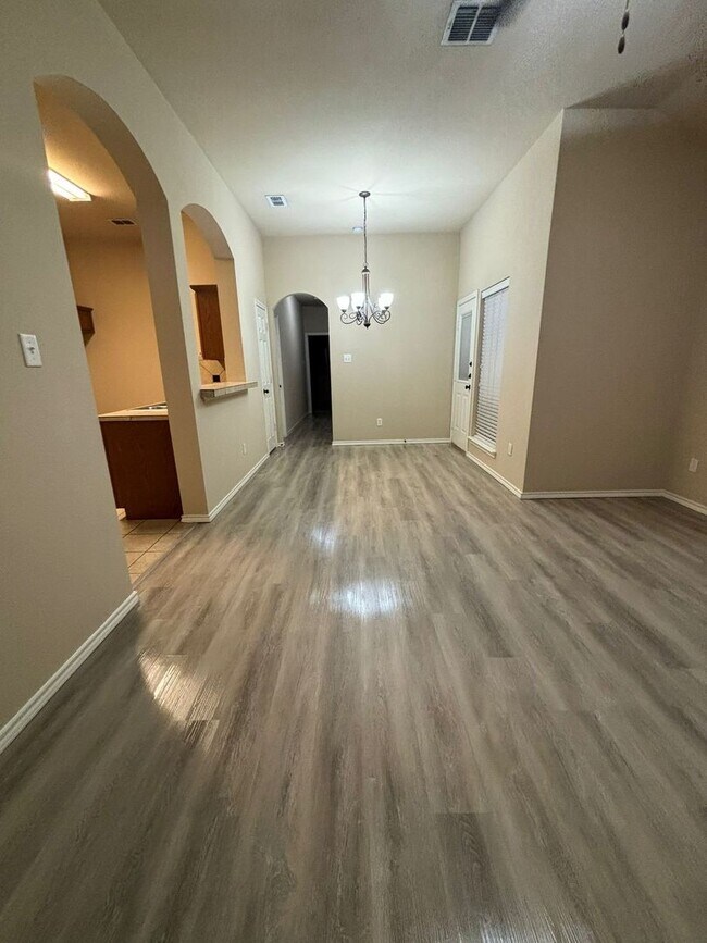 Photo - 1510-1512 Piedmont Drive Unit 1510