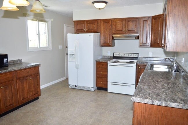 Photo - 16818 Coldwater Rd