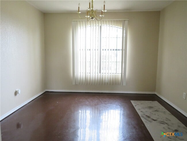 Photo - 3500 Viewcrest Dr