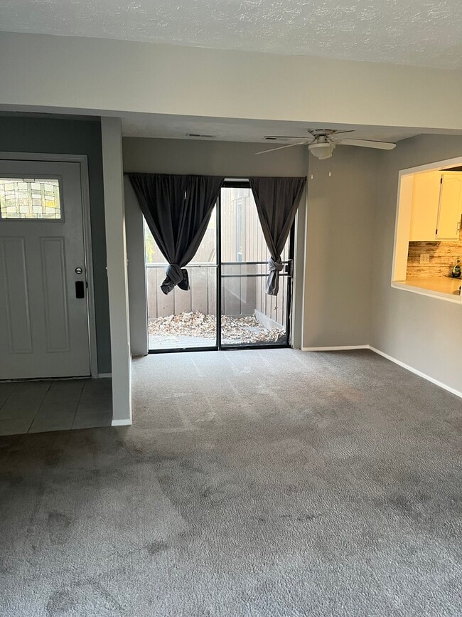 Photo - 33803 Electric Blvd Unidad F19