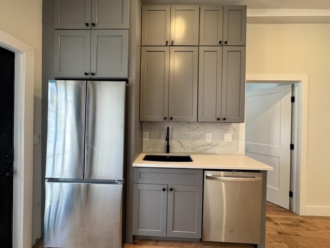Photo - 241 Palisade Ave Apartment Unit 1