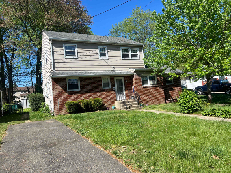 Photo - 567 W Kings Hwy