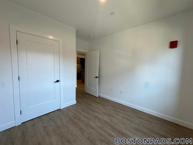 Photo - 199 Gardner St Unidad 205