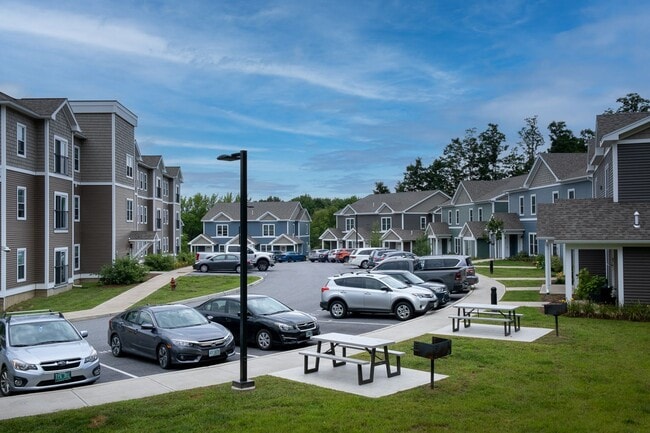 Photo - 2 bed, 1 bath apartment with washer and dryer included (65 Griffin Ln #202) Unit 65-202