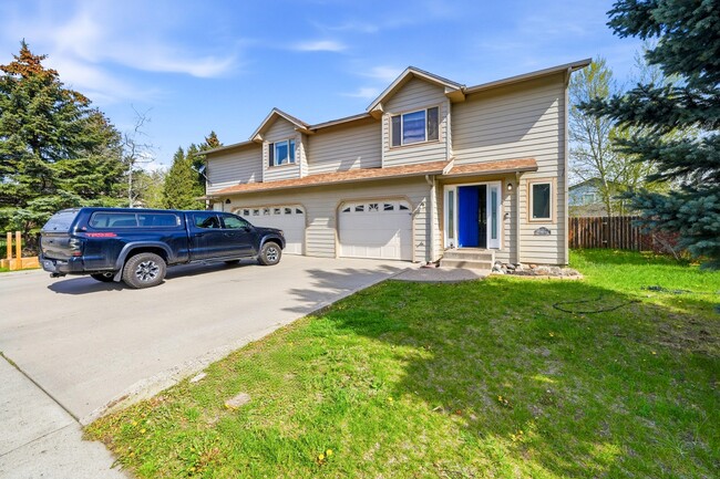 Building Photo - 3411 Laredo Dr