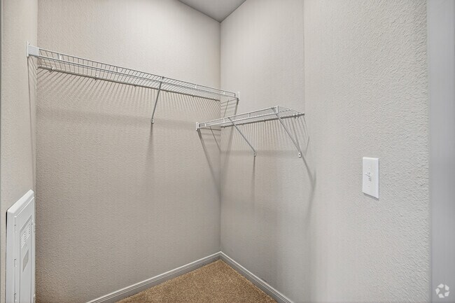 1BR, 1BA - 834SF