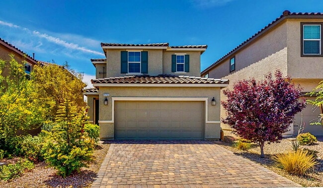 Photo - Beautiful 4-bedroom, 3-bath home with a loft & SPECIAL PROMO!!