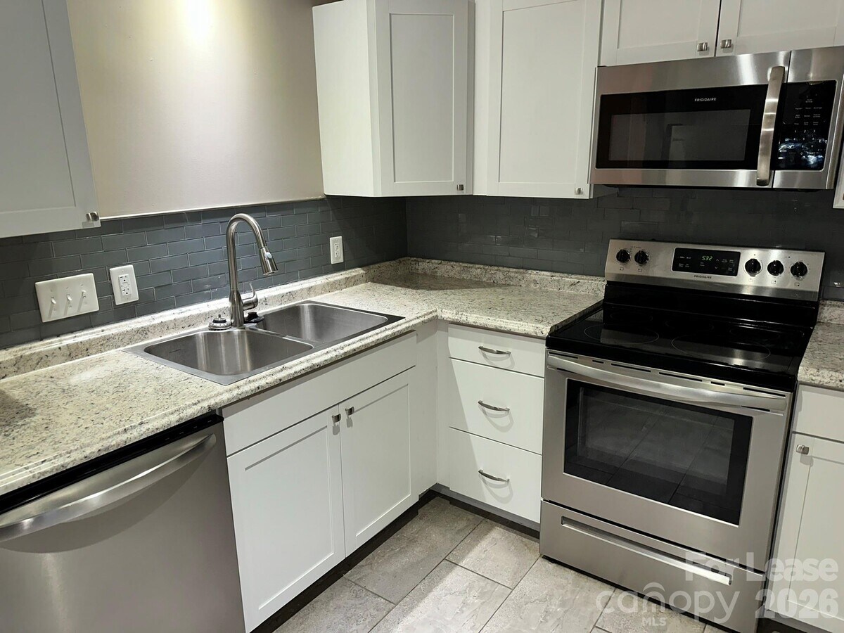 Photo - 1701 Parson St Unidad 1