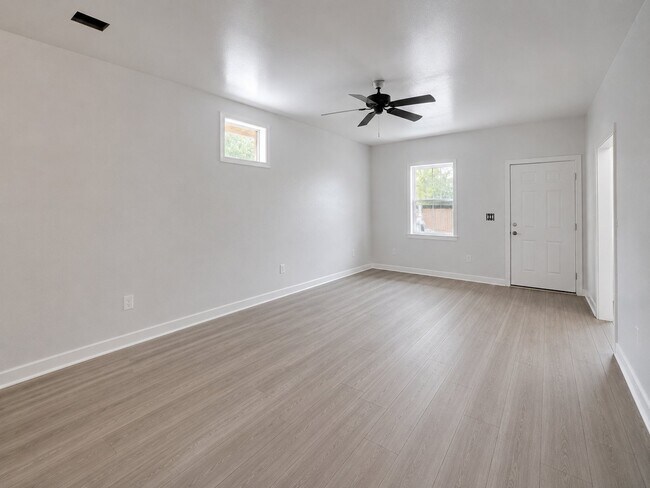 Photo - 1021 N Vinita Ave