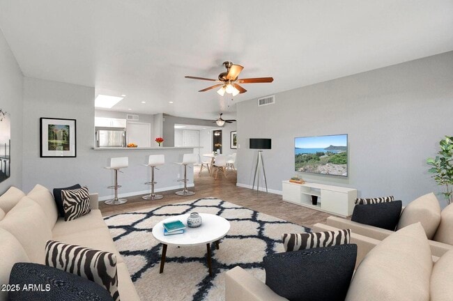 Building Photo - 2515 E Villa Maria Dr Rental