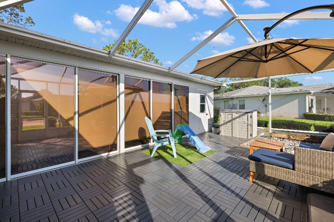 Photo - 2989 Poplar Ave