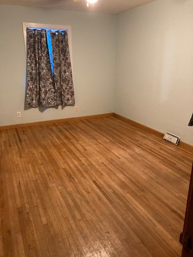 Photo - 1204 Hill Ave